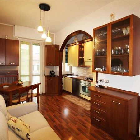 Mice Ottima Soluzione Per Il Centro E La Svizzera Apartamento Como Quarto foto